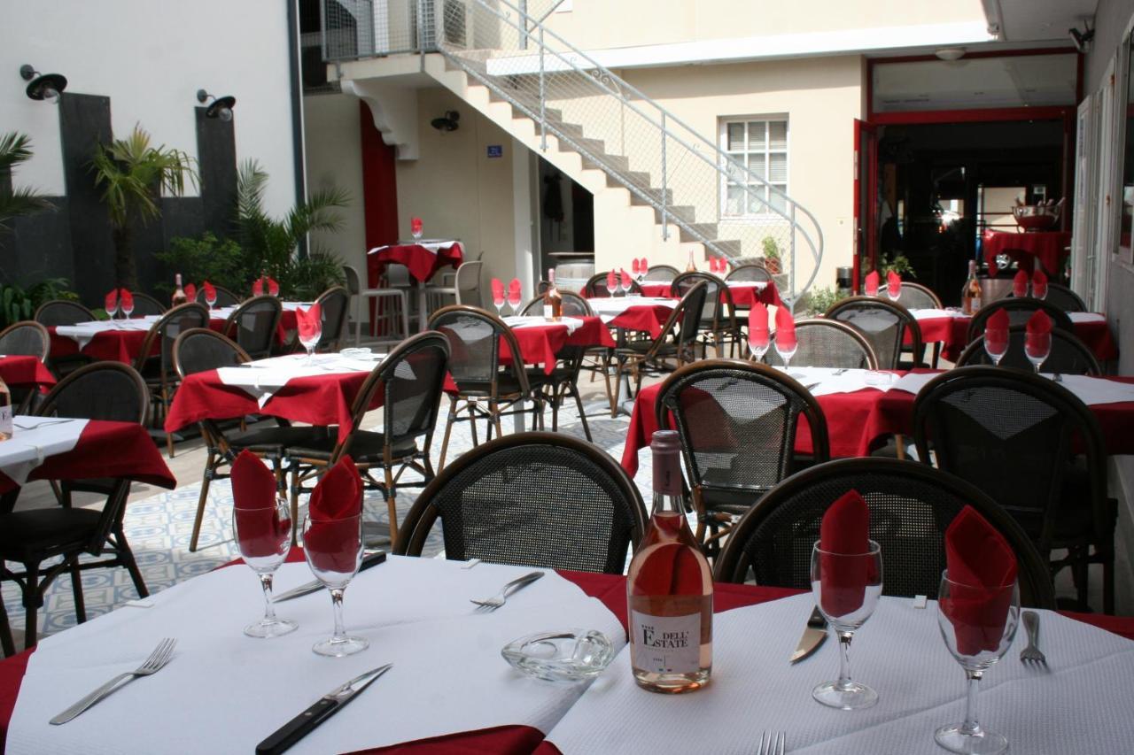 Hotel Les Italiens Biscarrosse Buitenkant foto