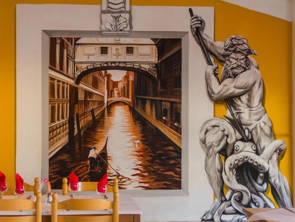 Hotel Les Italiens Biscarrosse Buitenkant foto